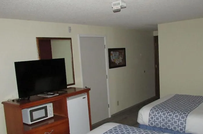 Grizzly Hotel 2*